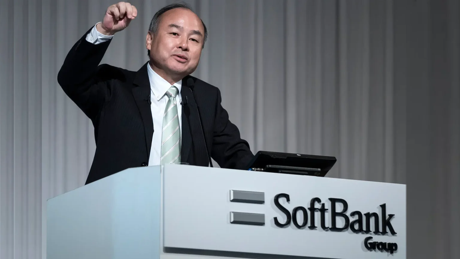 SoftBank'in OpenAI'a yatırım yapacağı iddia edildi