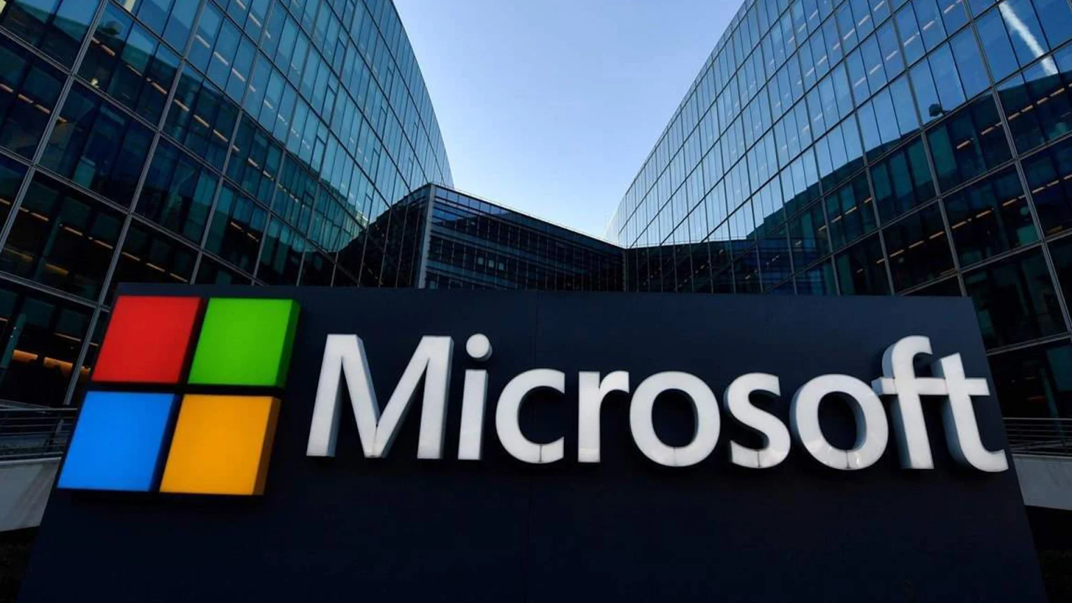 Microsoft, Avustralya'daki yapay zeka teknolojilerine 3.2 milyar dolar yatırım yapacak