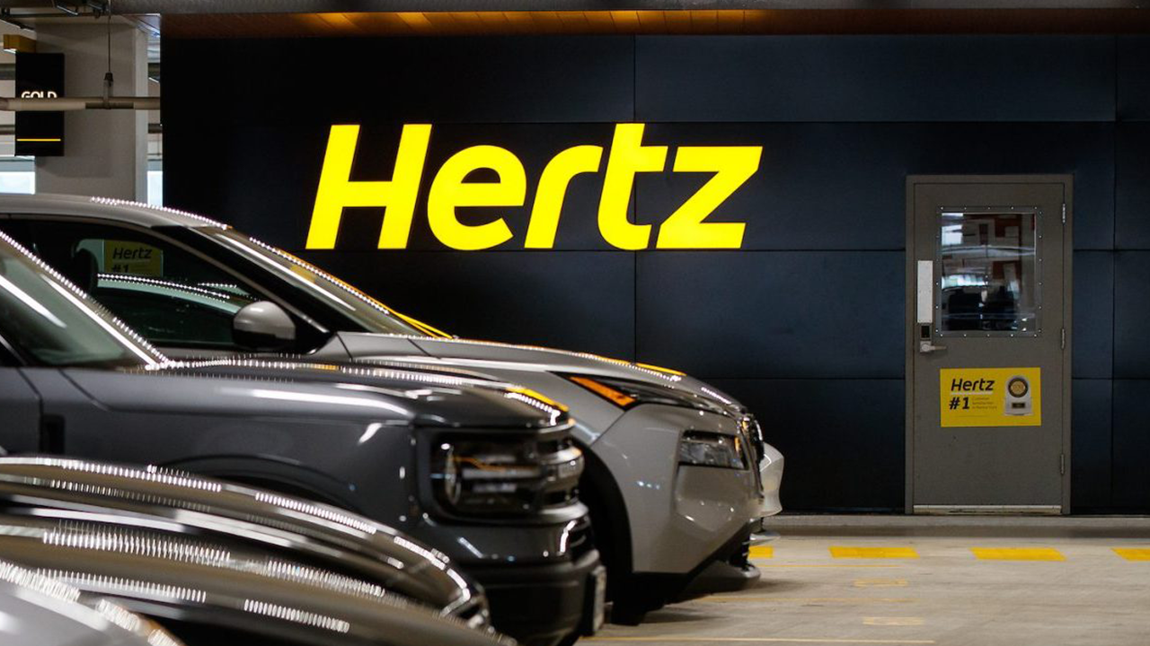 Araba kiralama platformu Hertz, ABD'deki elektrikli arabalarını benzinli arabalarla değiştiriyor
