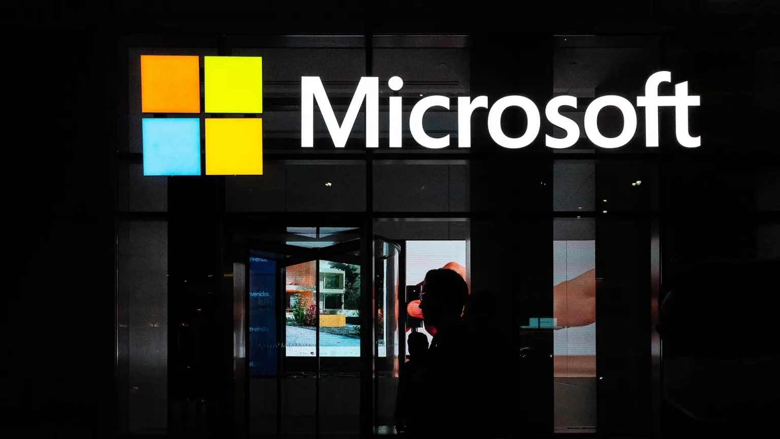 Microsoft, Meksika'daki bulut altyapısına 1.3 milyar dolar yatırım yapacak