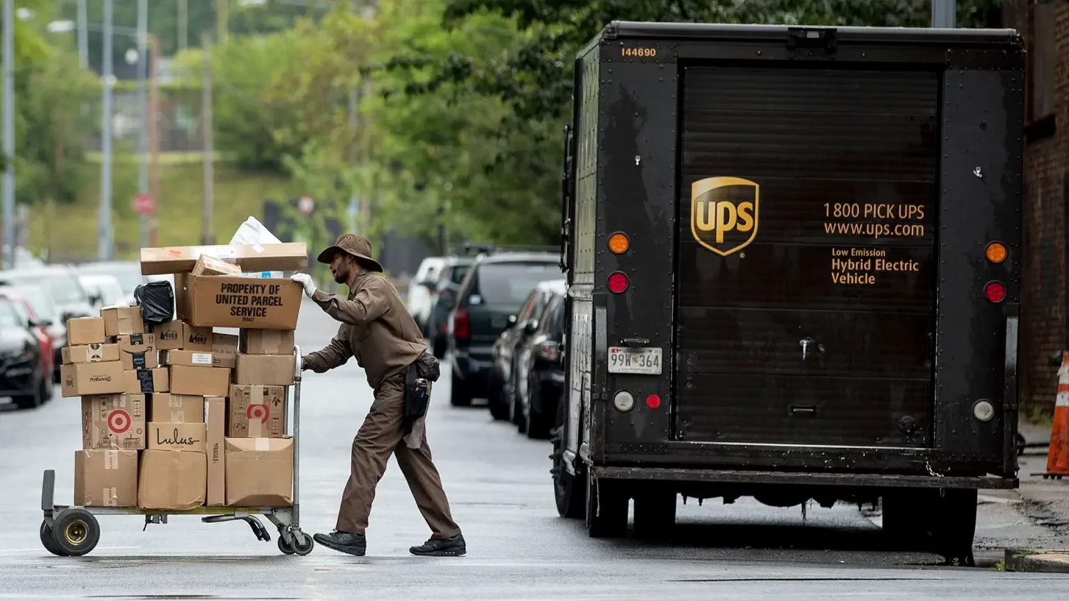 Lojistik devi UPS, 12 bin çalışanını işten çıkarıyor