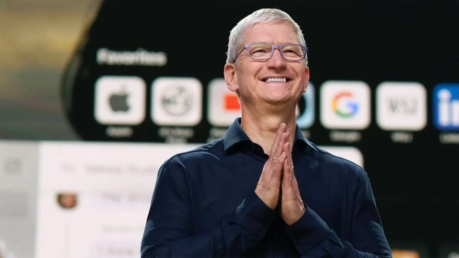 Apple CEO’su Tim Cook, iOS 18'in yıl sonunda geleceğini açıkladı