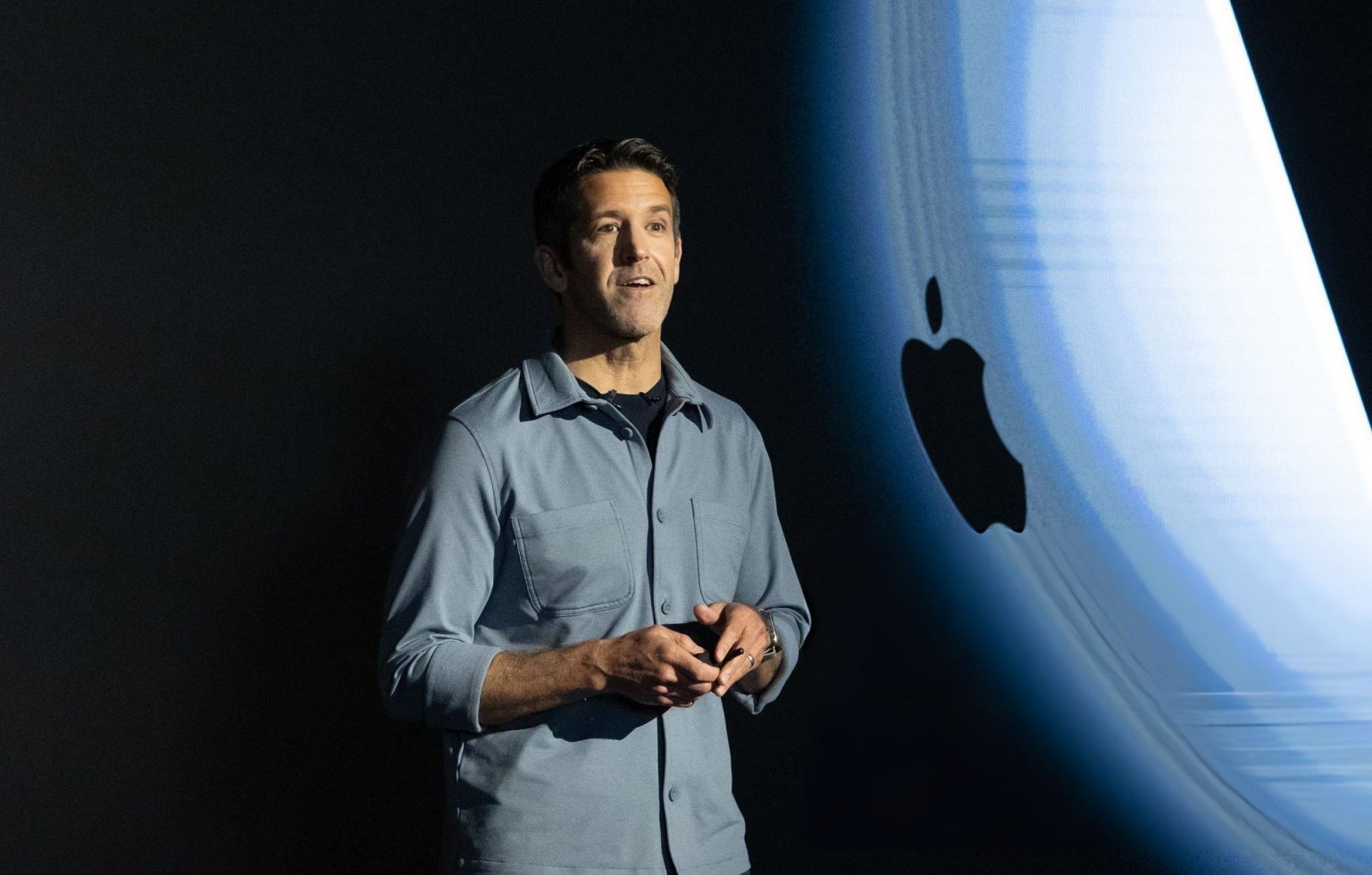 Yeni Apple CEO'su John Ternus kimdir?