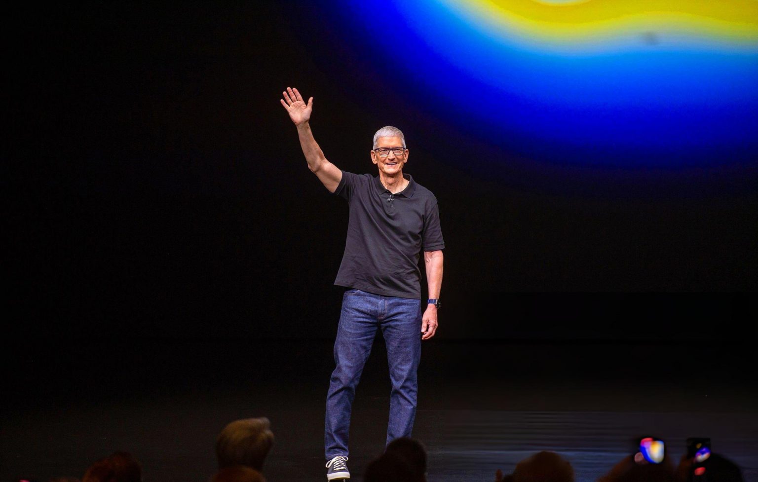 Apple CEO'su Tim Cook, 15 yılın ardından görevden ayrılıyor